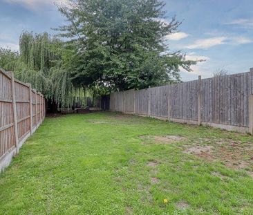 3 bedroom semi-detached house to rent - Photo 6