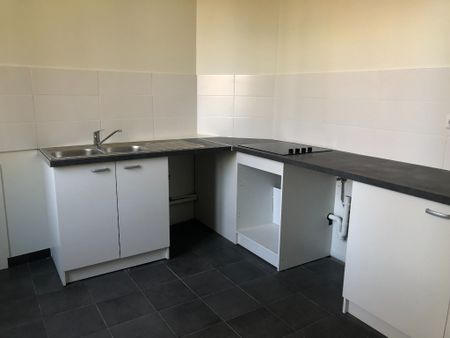 Location Appartement 4 pièces 99m² - Photo 4