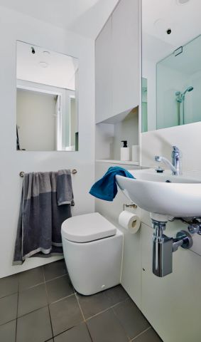 5 Bedroom Apartment - Photo 4