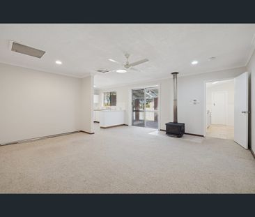 60 Francis Avenue, Karrinyup, WA 6018 - Photo 3