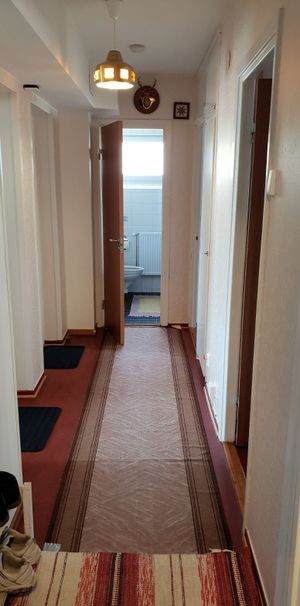 Tingvallavägen, Märsta - Photo 1