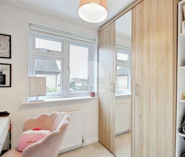 4 bedroom detached house to rent - Photo 4