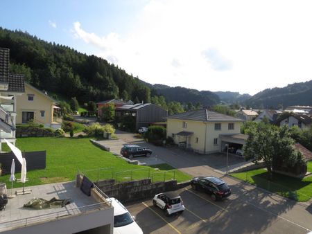 Modern 4.5-Zimmer-Maisonette-Wohnung in idyllischer Lage - Foto 5