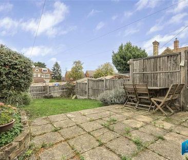 Harwoods Yard, Winchmore Hill, London, N21 - Photo 4