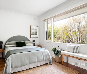 3/108 George Street, East Melbourne - Photo 3