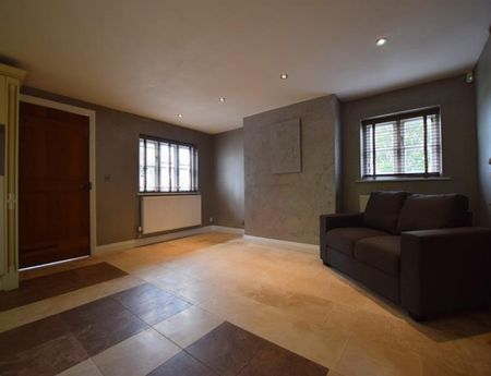 4 Bedroom Detached To Let - Photo 4