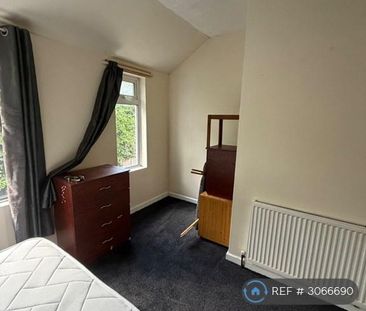 2 bedroom semi-detached house to rent - Photo 6