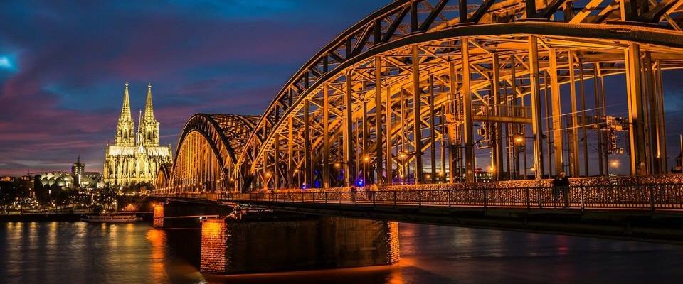 Junge Frau sucht Wohnung in Niederkassel - Foto 1