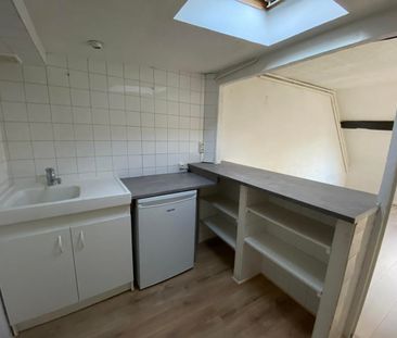 Location Appartement 1 pièce 17m² - Photo 1