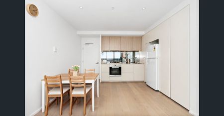 Free Zone 2 Bedrooms 1 Bath 1 Car Available Now (Fully furnished) - Photo 3