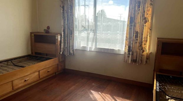 Prime High Street Location - Photo 1