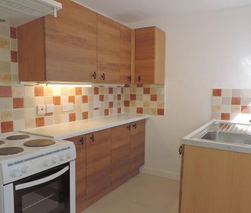 2 bedroom terraced house to rent - Photo 5