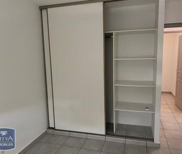 Location Appartement 2 pièces 44m² ST JOSEPH 97480 - Photo 3