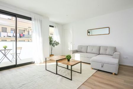 Carrer de Castelao, L'Hospitalet de Llobregat, Catalonia 08902 - Photo 2