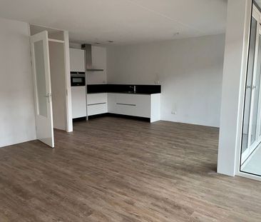 Appartement te huur: Toon Dupuisstraat 97 1442 DD Purmerend - Photo 2
