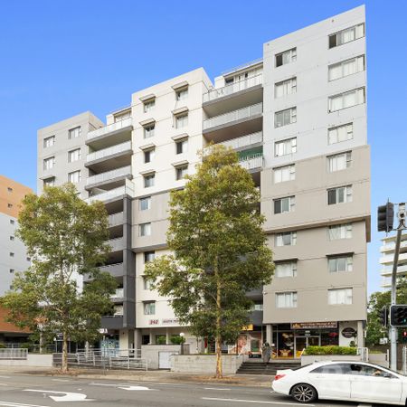 a spacious unit - Photo 4