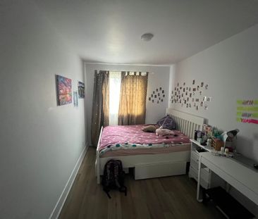 5180 Av. Walkley - Photo 1