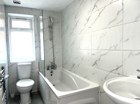 Longley Road, London - Photo 5