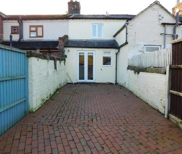 2 bedroom terraced house to rent - Photo 5