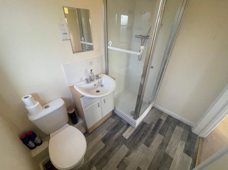 Bristol South End, Bedminster, Bristol - Photo 3