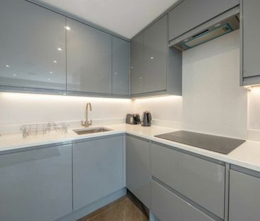 Surbiton Hill Road, KT6, London - Photo 6