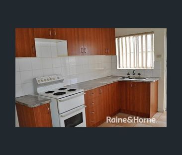 Affordable Living! - Photo 2