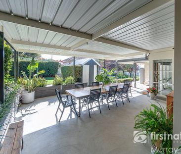 Stunning Four Bedroom Home with Guest Cottage - Photo 2