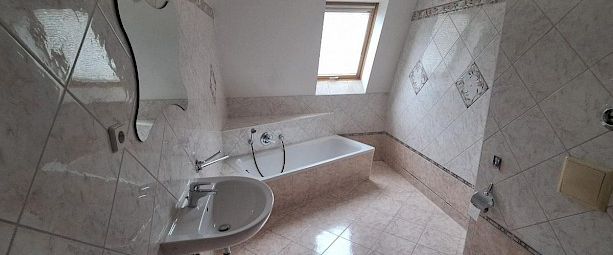 Charmante 3-Zimmer Maisonette-Wohnung mit offener Galerie in Plauen - Foto 1