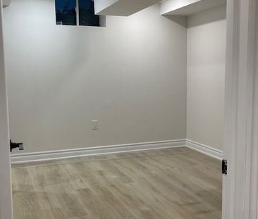 For Lease - 130 Lady Dolores Avenue, Vaughan, Ontario - Photo 2