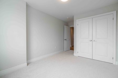 For Lease - 2184 Postmaster Drive Unit# 19, Oakville, Ontario - Photo 4
