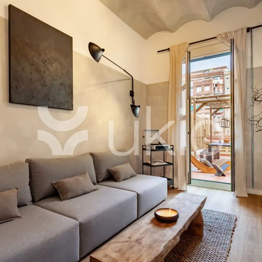 Apartamento de alquiler en Carrer de Sant Antoni Maria Claret, El Camp d'en Grassot i Gràcia Nova - Photo 1