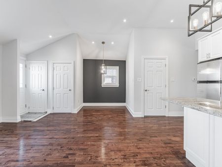 For Lease - 29 Morland Road Unit# Main, Toronto, Ontario - Photo 3