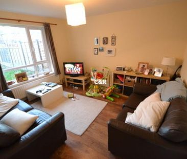 4 bedroom semi-detached house to rent - Photo 3