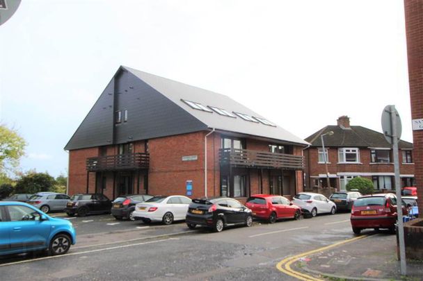Apt 9, Colenso Court, Belfast, BT9 5BB - Photo 1