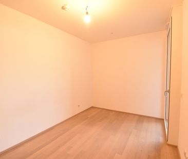 Komfortable 2 - Zimmer Wohnung mit Fernblick | Loggia | ab sofort - Photo 1