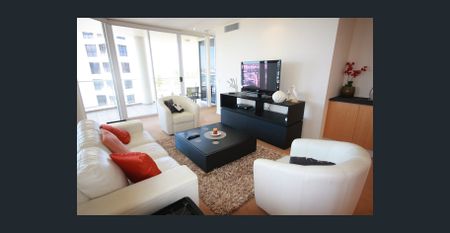 Newport On Main Full Floor Sub Penthouse. - Photo 2