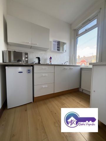 Studio to rent - Photo 5