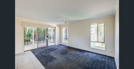 Perfect Family Home - Photo 3