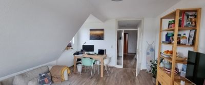 M 14 AUMUND- bezauberne 3 Zimmerwohnung mit 2 Bädern, Balkon, PKW-Außenstellplatz im 3. Obergeschoss - Foto 1