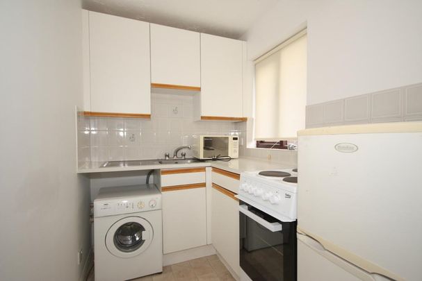 1 bedroom flat to rent - Photo 1