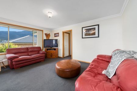 Stand Out Above the Rest - Photo 2