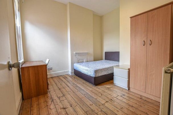 5 bedroom terraced house to rent - Photo 1
