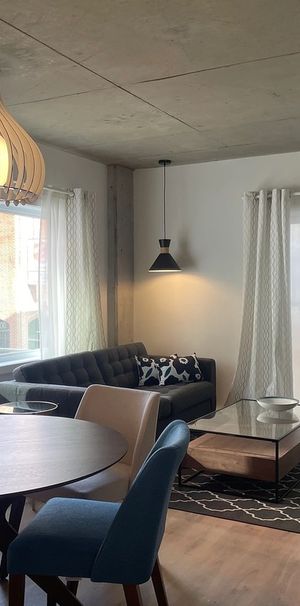 4 1/2 Neuf Tout Meublé Tout Inclus! - Photo 1