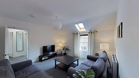 2 bedroom apartment to rent - Photo 4