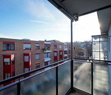 "Moderne Wohnung an bester Lage" - Photo 1