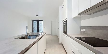 Appartement te huur in Schaarbeek voor € 1.400 met 2 slaapkamers - Photo 3