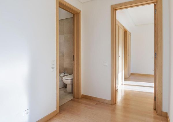 3 Bedroom Apartment with a view, Fórum Oeiras, Oeiras