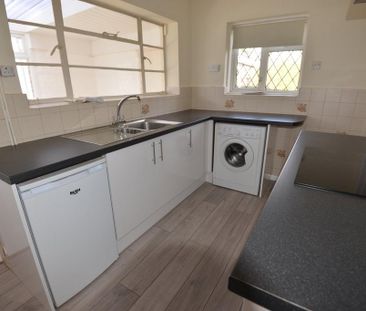 2 bedroom bungalow to rent - Photo 6