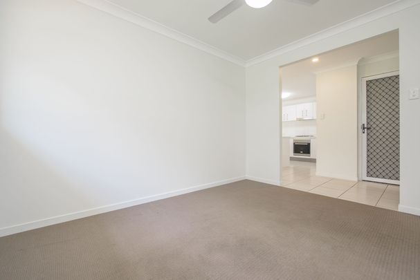 MODERN FAMILY HOME IN QUITE CUL DE SAC - Photo 1