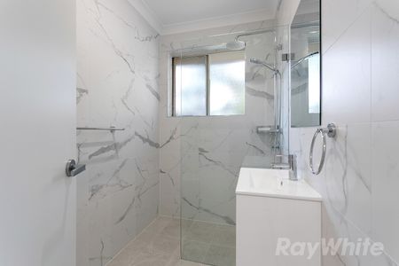 Modern Unit in Sought after Location - Photo 5